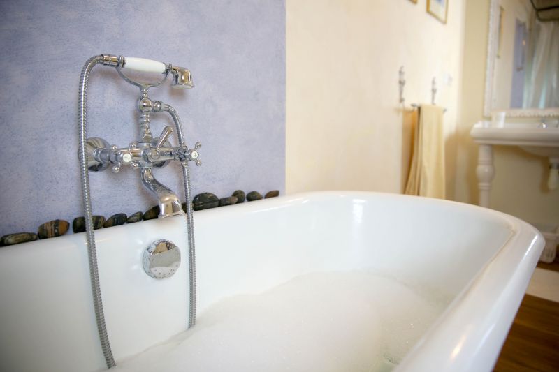 Best Bathtub Refinishing Contractors in Amelia, OH